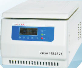 Το μεγάλο LCD Benchtop κατεψυγμένο υποβάλλει σε φυγοκέντρωση, 4000r/ο ελάχιστος σωλήνας γερακιών υποβάλλουν