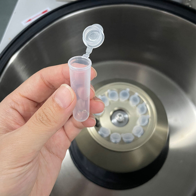 Τύπος συλλογής αίματος υψηλής ταχύτητας 5 ml PP δοκιμαστικός σωλήνας με στρογγυλό κάτω μέρος και κάλυμμα Max RCF 50000xg